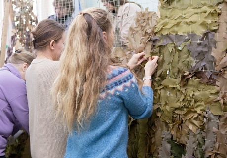 Волонтеры АО «Транснефть – Север» приняли участие в акции по плетению маскировочных сетей